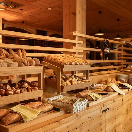 ホテル アルパイナー ネイチャー チロル ノイシュティフト・イム・シュトゥーバイタール