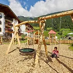 Hotel Alpeiner - Nature Tirol Neustift im Stubaital