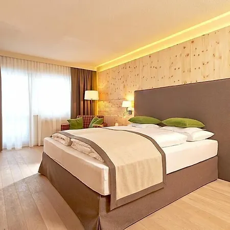 Hotell Alpeiner - Nature Tirol Neustift im Stubaital