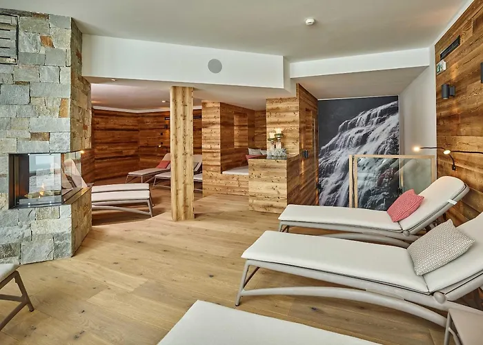 מלון Alpeiner - Nature Tirol 4*